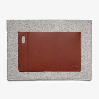 Genuine Leather 15/16" Laptop Sleeve